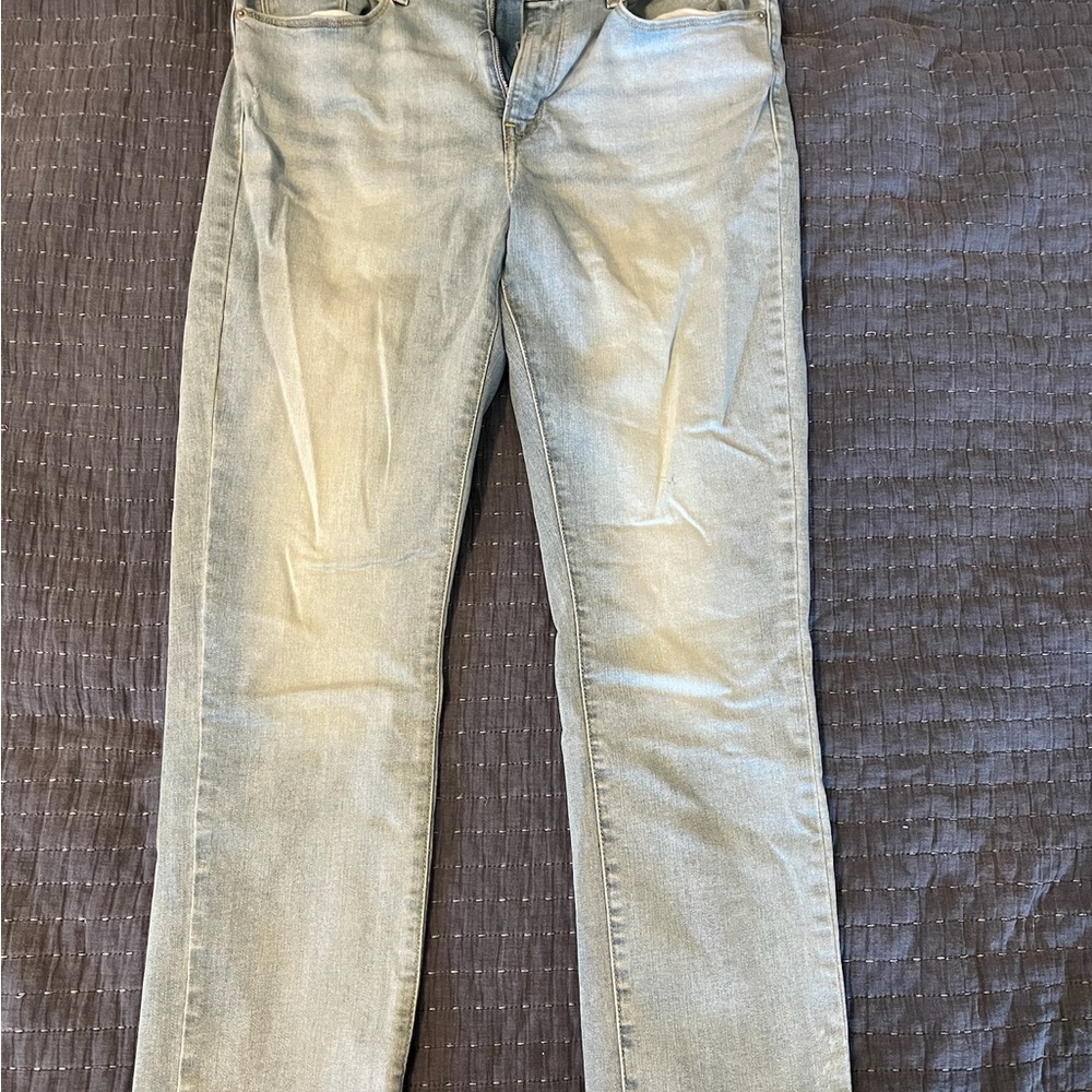 Women’s Levis Light Blue Jeans